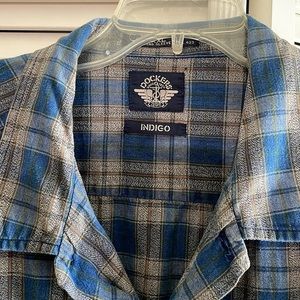 Mens Dockers long sleeve shirt.